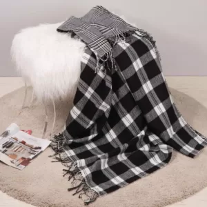 Glitzhome 60 in. L Acrylic Reversible Black/White Plaid Woven Throw