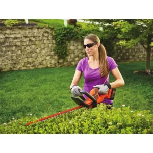 BLACK+DECKER 40V Lithium-Ion Cordless Hedge Trimmer (Tool Only)
