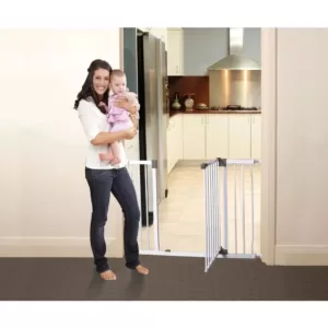 Dreambaby Liberty Extra Wide Auto-Close 30 in. H Security Gate