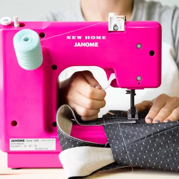 Janome Basic 10-Stitch Fastlane Sewing Machine
