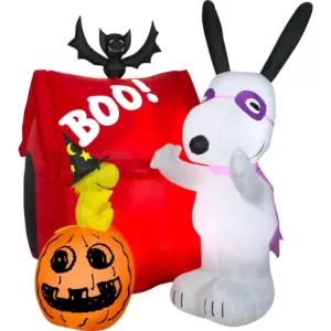 Gemmy 6 ft. H. Halloween Airblown Snoopy Dog House Halloween Inflatable
