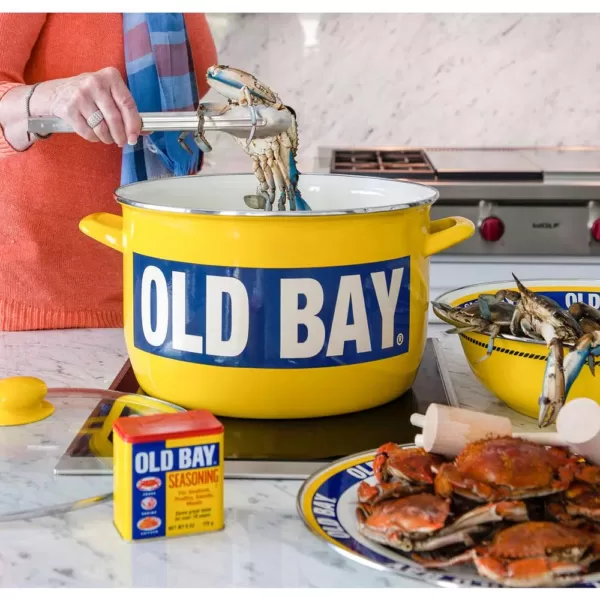 Golden Rabbit Old Bay 18 qt. Porcelain-Enameled Steel Stock Pot in Yellow with Glass Lid