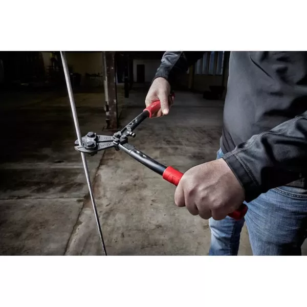 Milwaukee 24 in. Bolt Cutter With 7/16 in. Max Cut Capacity W/ 14 in. Bolt Cutter With 5/16 in. Max Cut Capacity