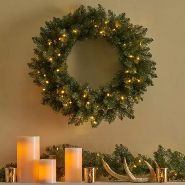 Noble House 24 in. Battery Operated Pre-Lit LED Artificial Christmas Wreath