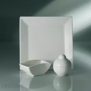 Oneida Cromwell 10 oz. White Porcelain Creamers (Set of 36)
