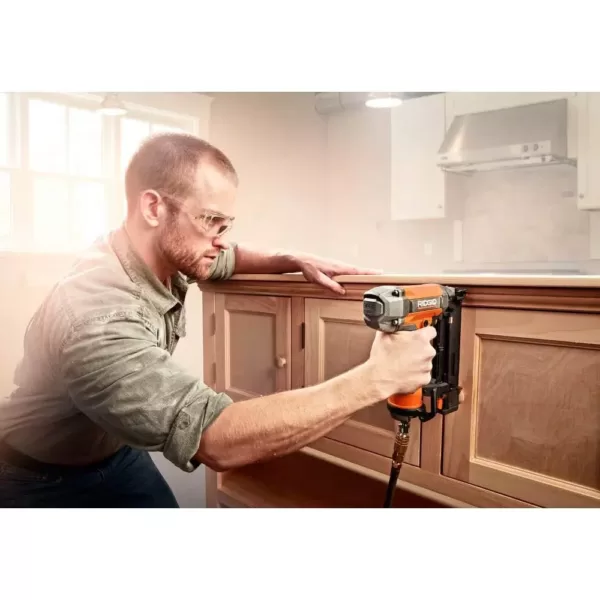 RIDGID 18-Gauge 2-1/8 in. Brad Nailer with CLEAN DRIVE Technology, Tool Bag, and Sample Nails