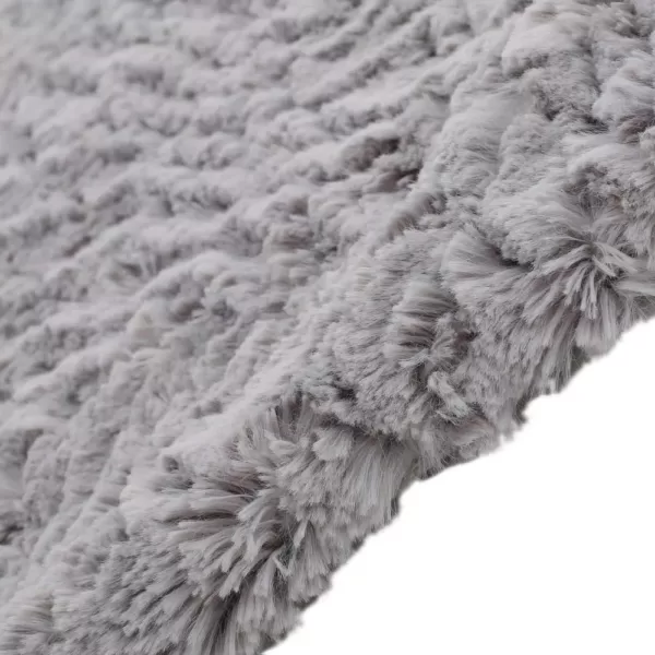 Noble House Toscana Trout Faux Fur Throw Blanket
